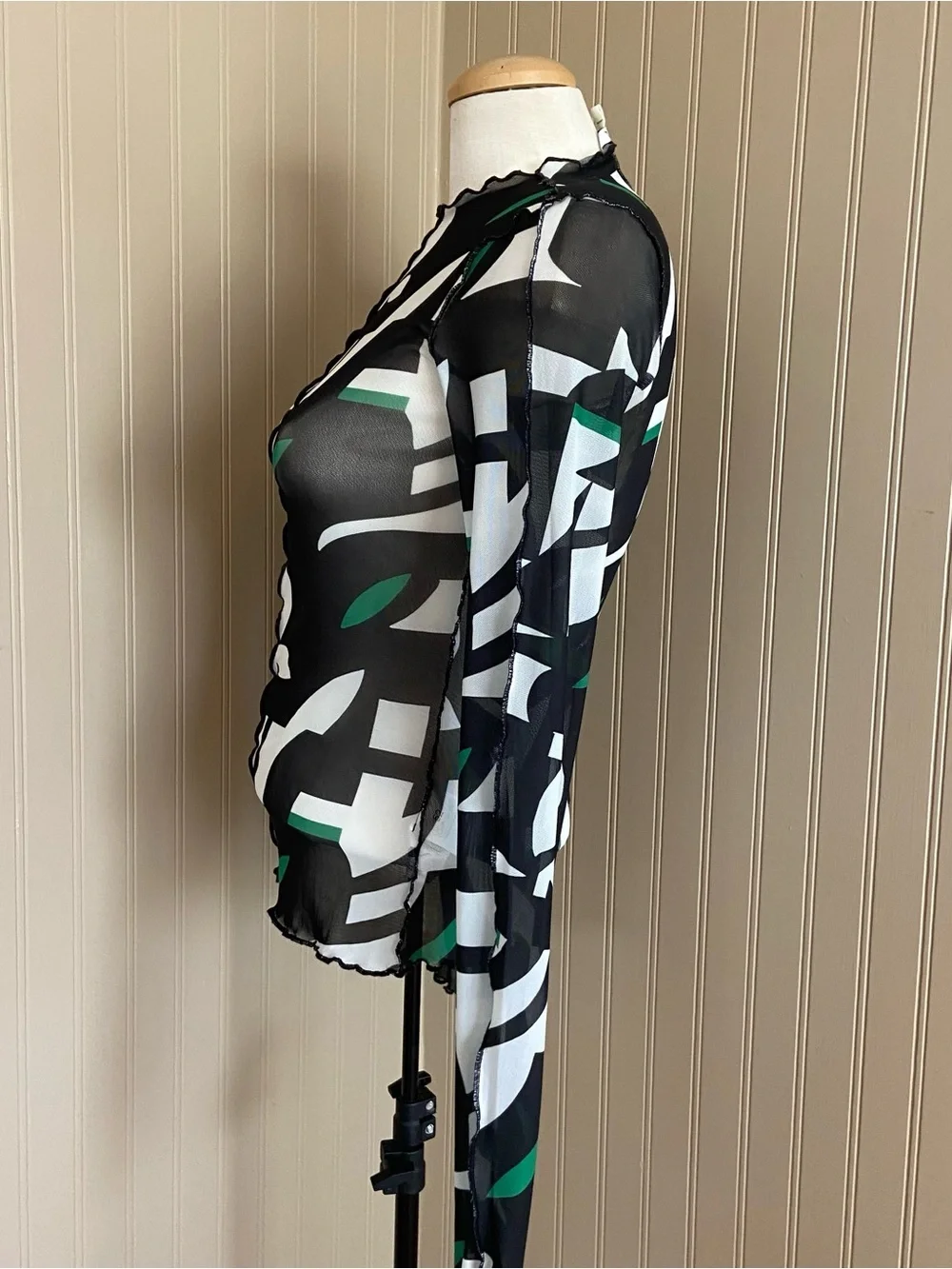 Monki Abstract Print Mesh Long Sleeve Shirt Women’s Size XS-S - Picture 7 of 10